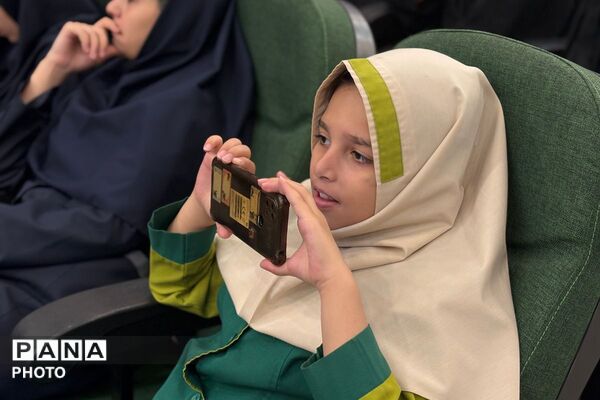 تقدیر از برگزیدگان مسابقات قرآن، عترت، نماز و فرهنگی‌هنری ملارد 