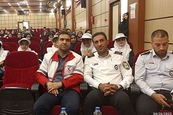 تجلیل از حافظان سلامت و ایمنی در رباط کریم