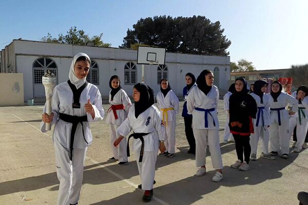 افتتاح المپیاد ورزشی در مدرسه زکیه صباشهر