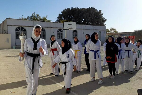 افتتاح المپیاد ورزشی در مدرسه زکیه صباشهر