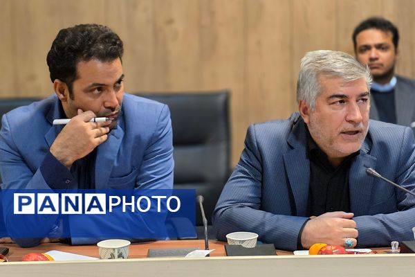 سومین جلسه شورای آموزش و پرورش ناحیه دو بهارستان