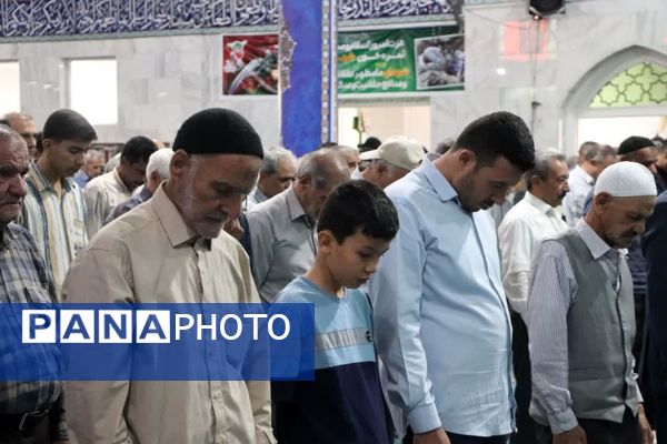 اقامه نماز جمعه قروه به امامت حجت‌الاسلام عابدین رستمی