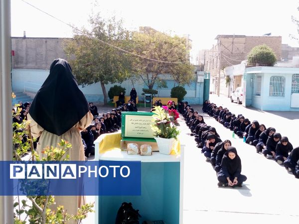 مراسم ولادت حضرت زینب و روز پرستار در دبیرستان فاطمیه
