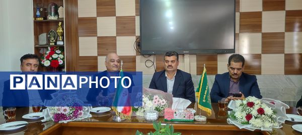 استقبال از دانش آموز شیروانی دارنده مدال برنز جهانی المپیاد علوم زمین