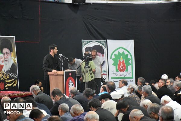 تجدید بیعت با رهبر در قروه