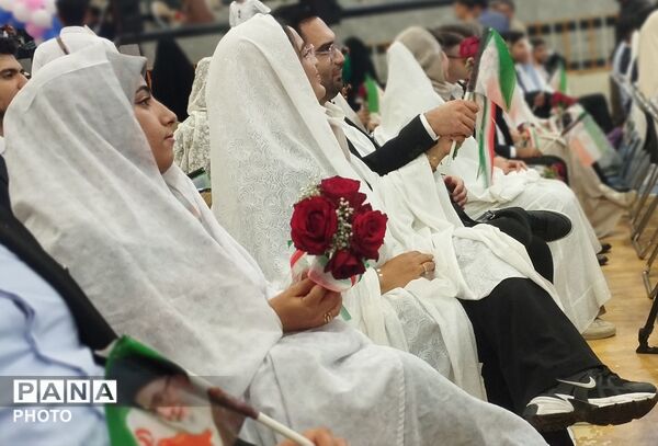 جشن بزرگ ازدواج ۱۳۰ زوج جوان دانشجو در همدان