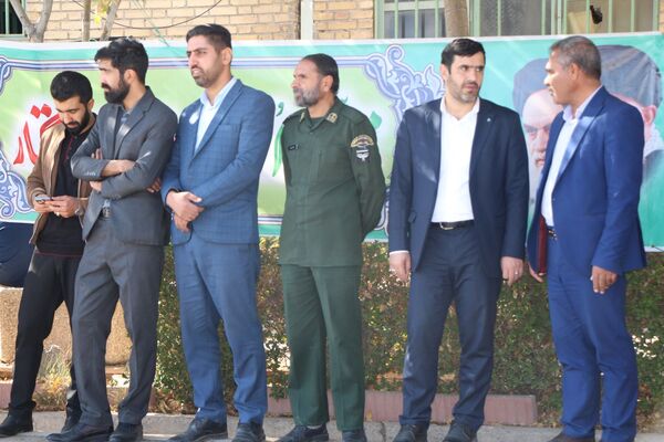 شکوه حضور مردم شهرستان سامان در راهپیمایی یوم‌الله ۱۳ آبان