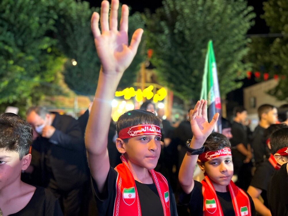 حضور باشکوه دانش اموزان و فرهنگیان در برنامه احلی من العسل