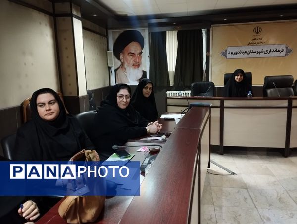  کارگاه بهداشت سلامت روانی خانواده و فرزند پروری در میاندورود 