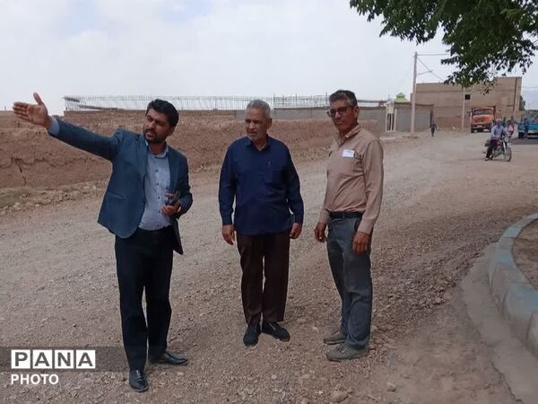 آغاز عملیات آسفالت جاده فدافن به کاشمر گامی بلند در توسعه زیرساخت‌های روستایی