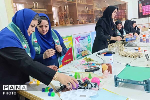 روز دوم دوره آموزشی مربیان پیشتازان بجنورد؛ آموزش مهارت‌های خلاقانه و تشکیلاتی_1