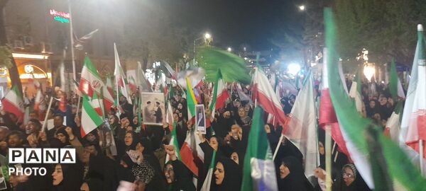 حماسه‌ حضور در زیر باران