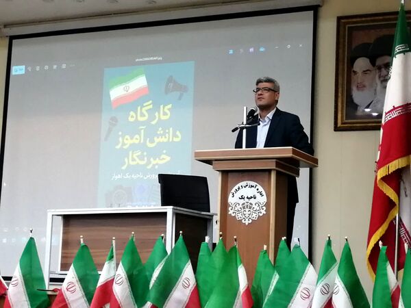 دوره خبرنگاری ویژه دانش‌آموزان دختر و پسر ناحیه یک اهواز 