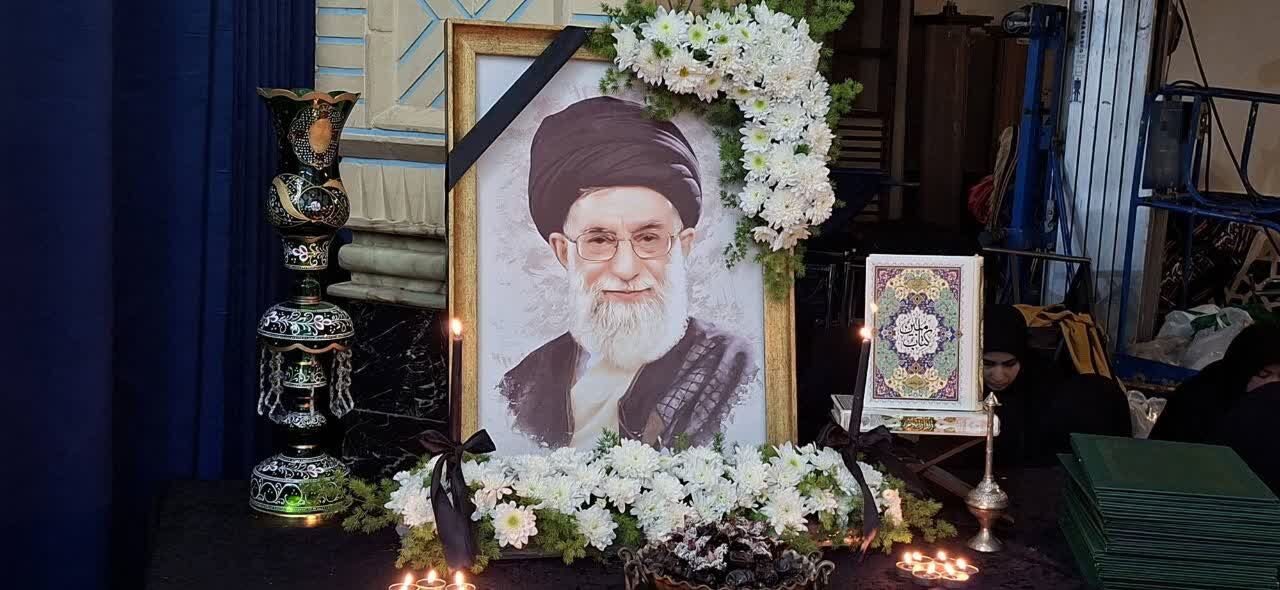 رفتار امام؛ رهنمای ما