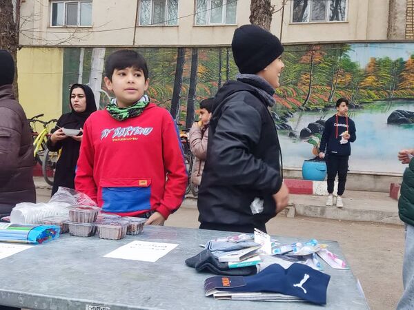 برپایی بازارچه دانش‌آموزی به‌مناسبت عید مبعث 