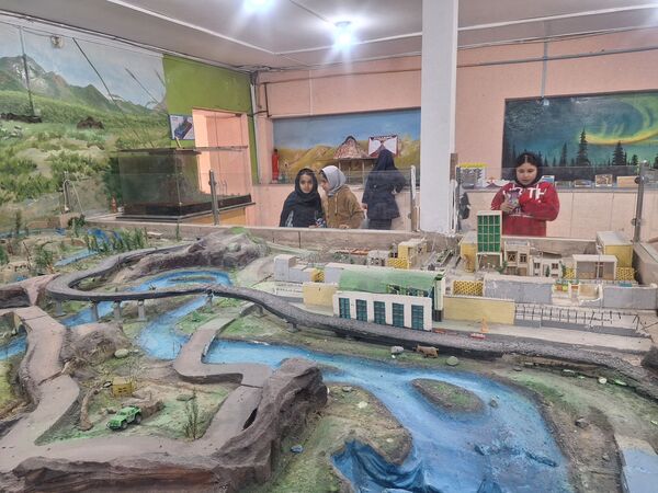 اردوی علمی ،تفریحی دانش آموزان مدرسه مهندس رحمانی فرد در پژوهش سرای علامه طباطبایی