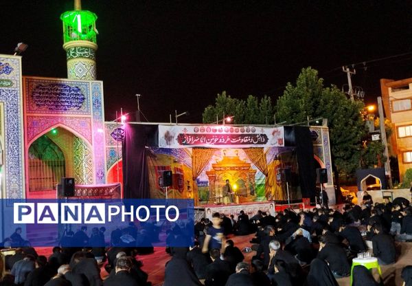 مراسم شب عاشورا  در گلزار شهدای نیشابور