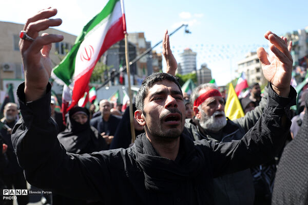 چهلمین روز شهادت رهبر شهید انقلاب اسلامی - تهران