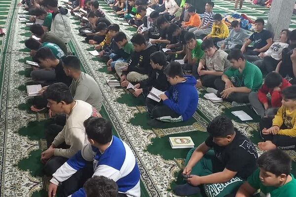 اعتکاف دانش‌آموزی؛ جلوه‌ای از معنویت در پیشوا