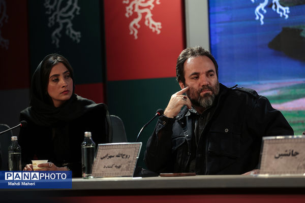 نشست نقد و بررسی فیلم «جانشین» در چهل و چهارمین جشنواره ملی فیلم فجر