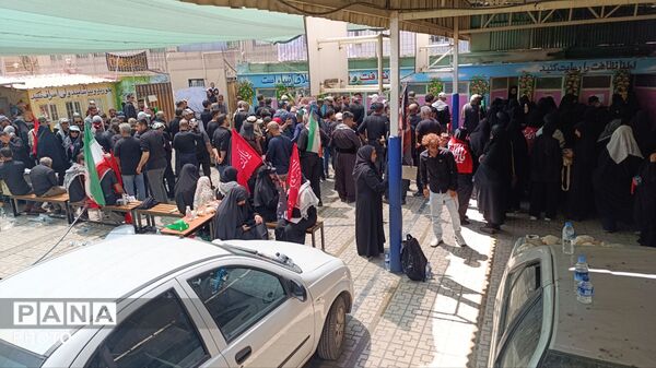  موکب کانون بسیج فرهنگیان منطقه ۱۰ در روز تشییع قائد شهید
