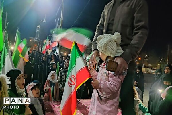صدای ایستادگی در شب‌های خیابان شهر بار