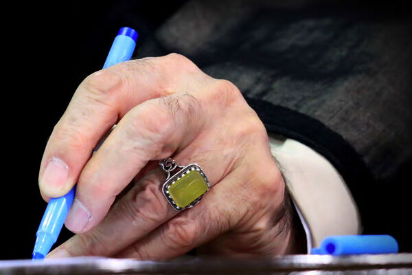 موافقت رهبر انقلاب با عفو یا تخفیف و تبدیل مجازات بیش از دو هزار نفر از محکومان قضایی