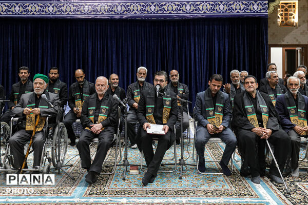 همایش پیرغلامان اهل بیت علیهم‌السلام در حرم مطهر رضوی