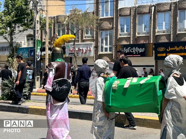 طنین نوای «لبیک یا حسین» در جای‌جای قروه