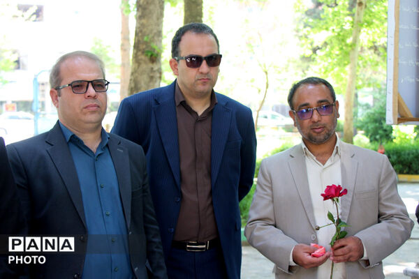 آیین غبارروبی مزار شهدای گمنام