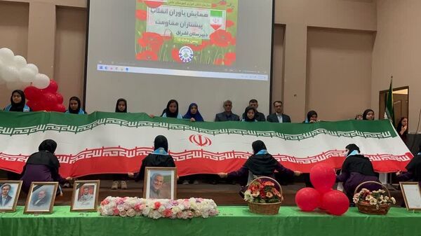 «یاوران انقلاب، پیشتازان مقاومت»؛ همایش دانش‌آموزی در دشتی 