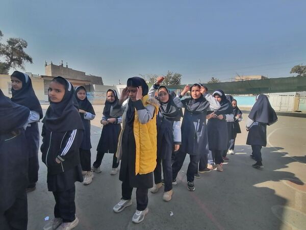 مراسم انتخابات شورای دانش آموزی در دبیرستان ناهید نخودی 
