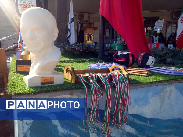 مسابقات بین مدرسه ای جام اقتدار ایران دردبیرستان دوره اول آرمینه مصلی نژاد ناحیه ۶