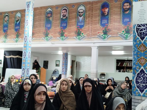 حضور پرشور نوجوانان در اعتکاف دانش‌آموزی مسجد امام سجاد(ع)