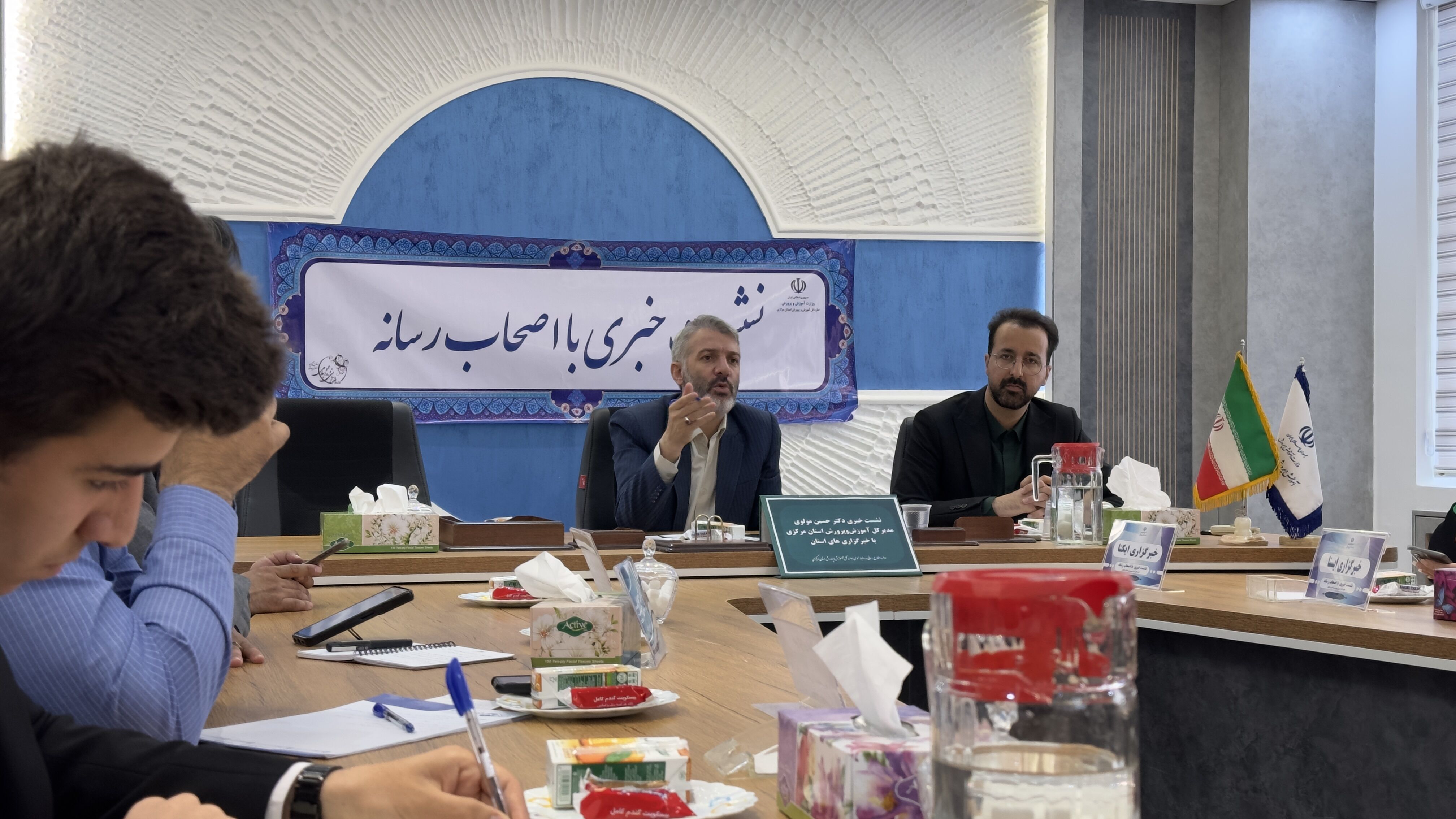 تنها معلم در نقل و انتقالات فرهنگیان، مورد توجه نباشد