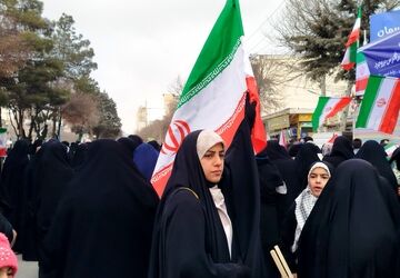 حماسه غرور آفرین مردم بروجرد در چهل ششمین فجر انقلاب اسلامی 