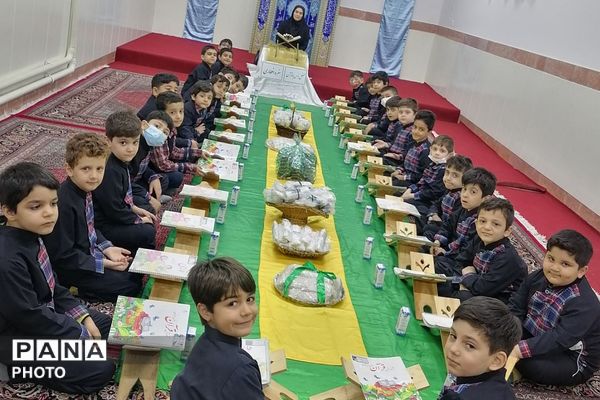 محفل انس با قرآن کریم در مدارس نامجو و آرمینه مصلی نژاد ناحیه دو شهرری 