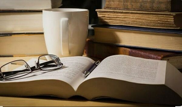روز کتاب و کتابخوانی، فرصتی برای ترویج فرهنگ مطالعه در جامعه است