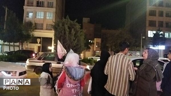 رژه ماشینی در چهل و سومین شب از اجتماعات مردمی 