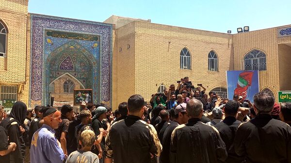 آیین سنتی «گل مالی» در روز عاشورا