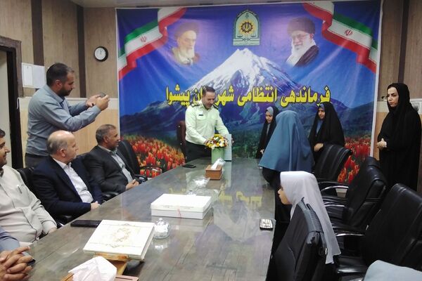 گرامیداشت هفته فراجا در دبستان های جعفریه و شیخ جنید شهرستان پیشوا
