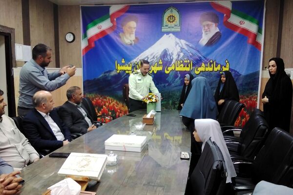 گرامیداشت هفته فراجا در دبستان های جعفریه و شیخ جنید شهرستان پیشوا