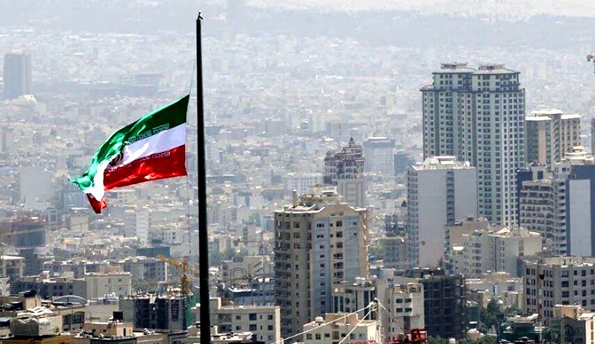 وزش باد شدید و خیزش گرد و خاک در تهران