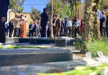 تجلی عشق و احترام به دلاوران وطن