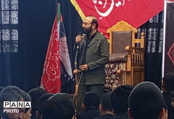 همراهی پیشتازان پسر بردسکن در مراسم «احلی من العسل»