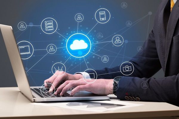 فناوری پلی برای یادگیری عمیق‌تر دانش‌آموزان است