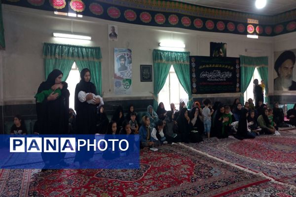 اجتماع بزرگ شیرخوارگان حسینی در روستای گزکوه