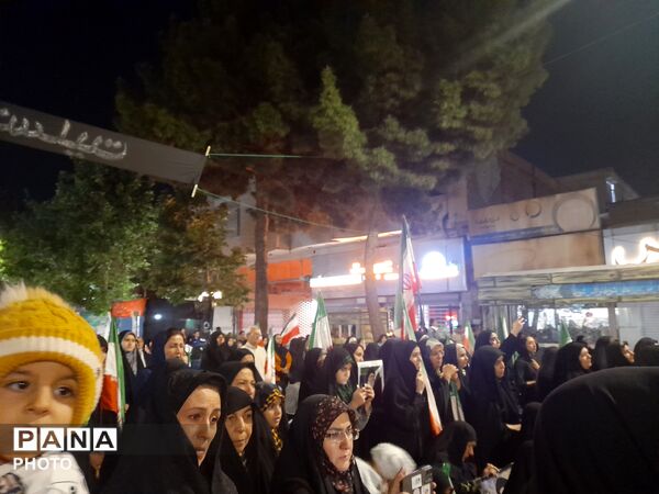نمایشی ویژه شهیدان میناب در اجتماعات مردمی نیشابور 