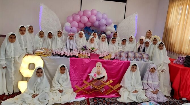 جشن تکلیف دانش‌آموزان دبستان شهید رجبی ملایر