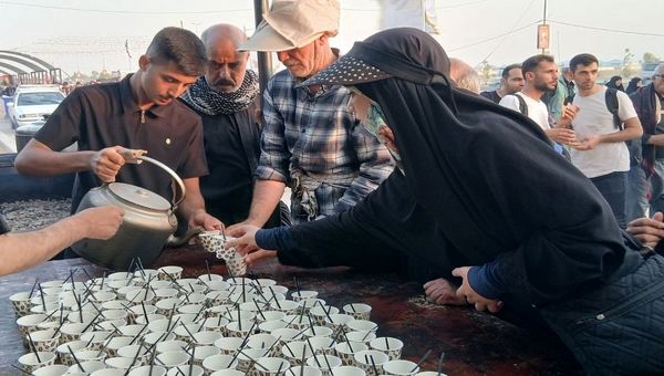  پیاده‌روی اربعین از نجف تا کربلای معلی 